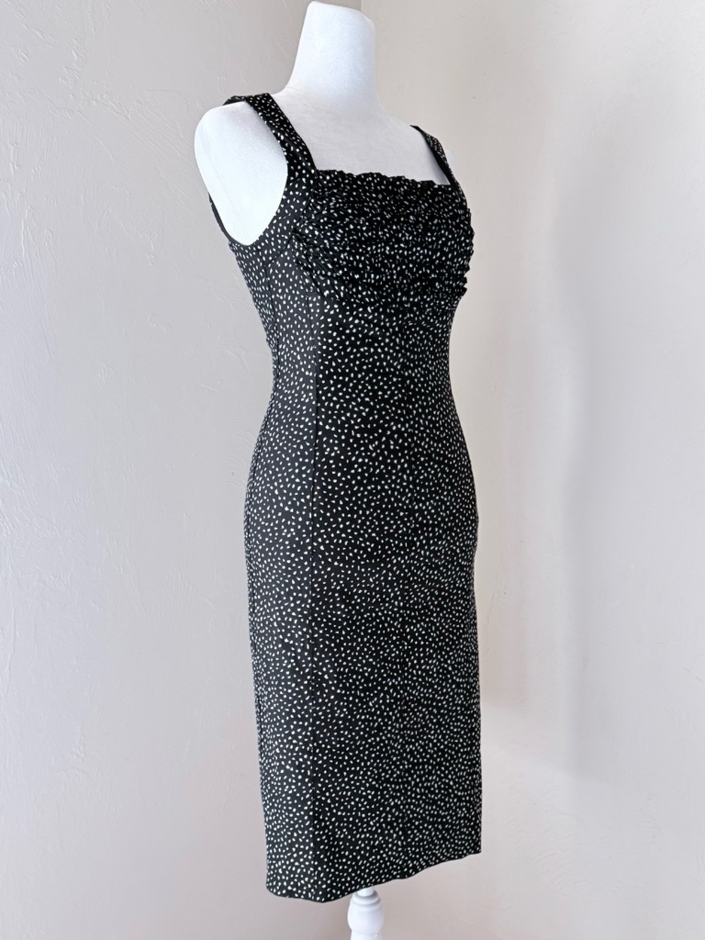 Nina Ricci Ruffle Pencil Stretch Linen Sheath Dress Black White Dot 34 FR 2 US